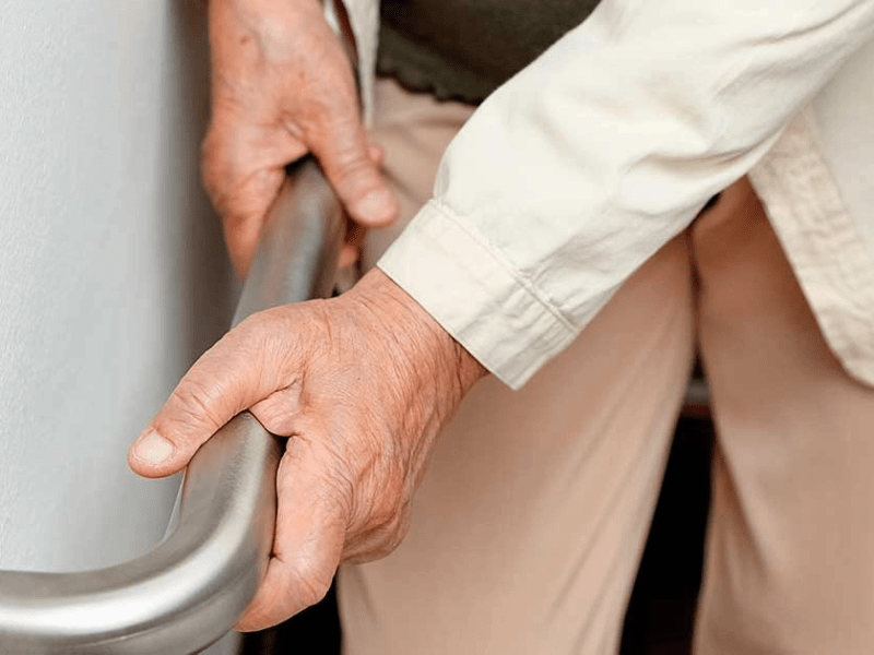 Saiba como prevenir quedas em&nbsp;casa