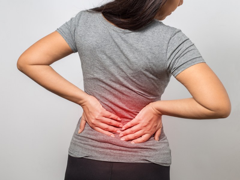 VOCÊ SABIA QUE FUMAR PODE PROVOCAR DORES NAS&nbsp;COSTAS?